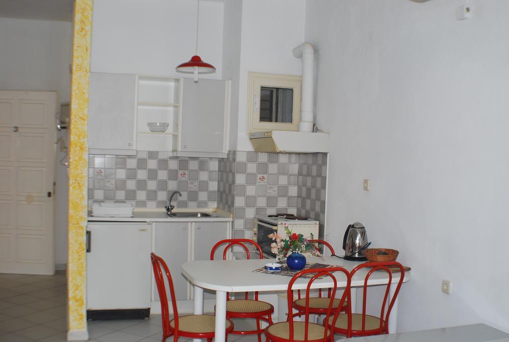 Renia Studios Agia Pelagia  Kamer foto